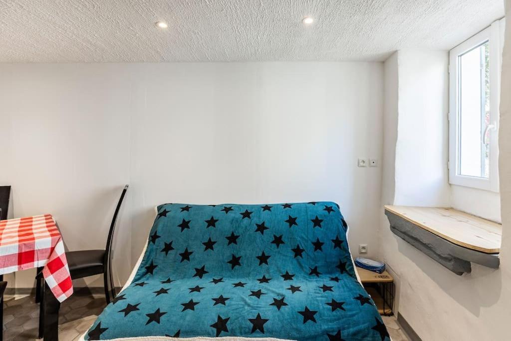 Maison Atypique Dans Circulade Bram Exteriér fotografie