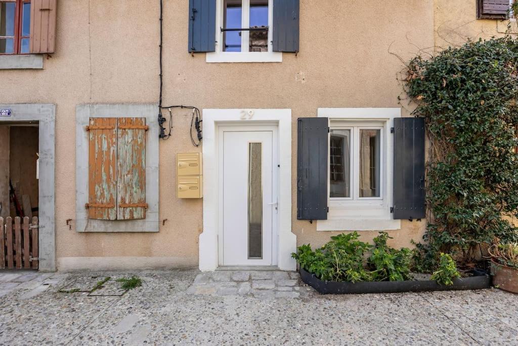 Maison Atypique Dans Circulade Bram Exteriér fotografie